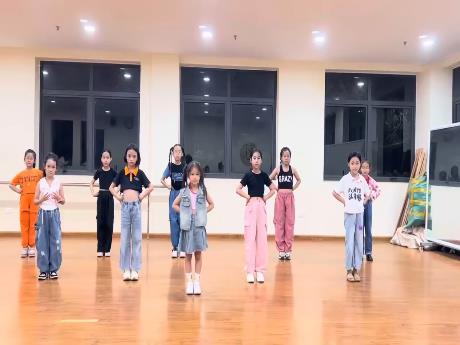 Bài giảng Khoa học 5 - Bài: Ôn tập con người và sức khỏe (Tiết 1) - Nguyễn Thị Thanh Hiền